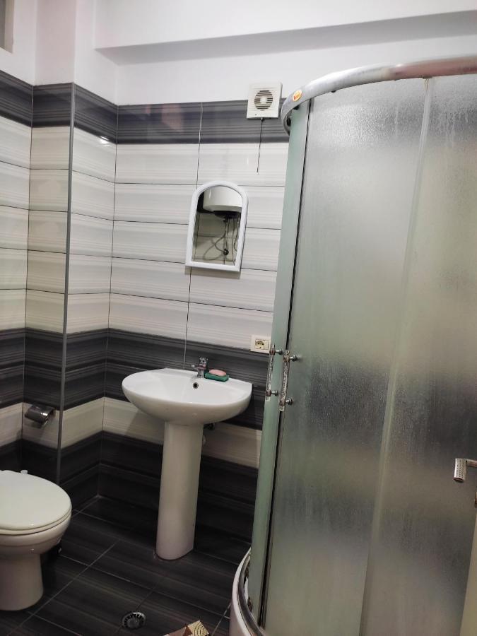 Alpha City Center Apartment Shkoder Bagian luar foto