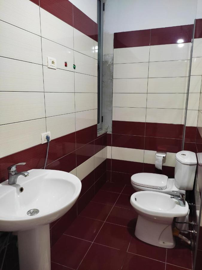 Alpha City Center Apartment Shkoder Bagian luar foto